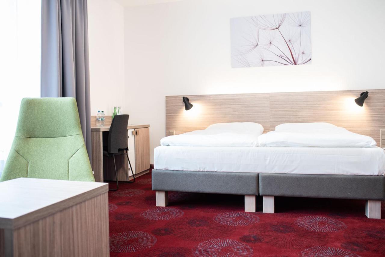 Hotel Tammel Jicin Luaran gambar