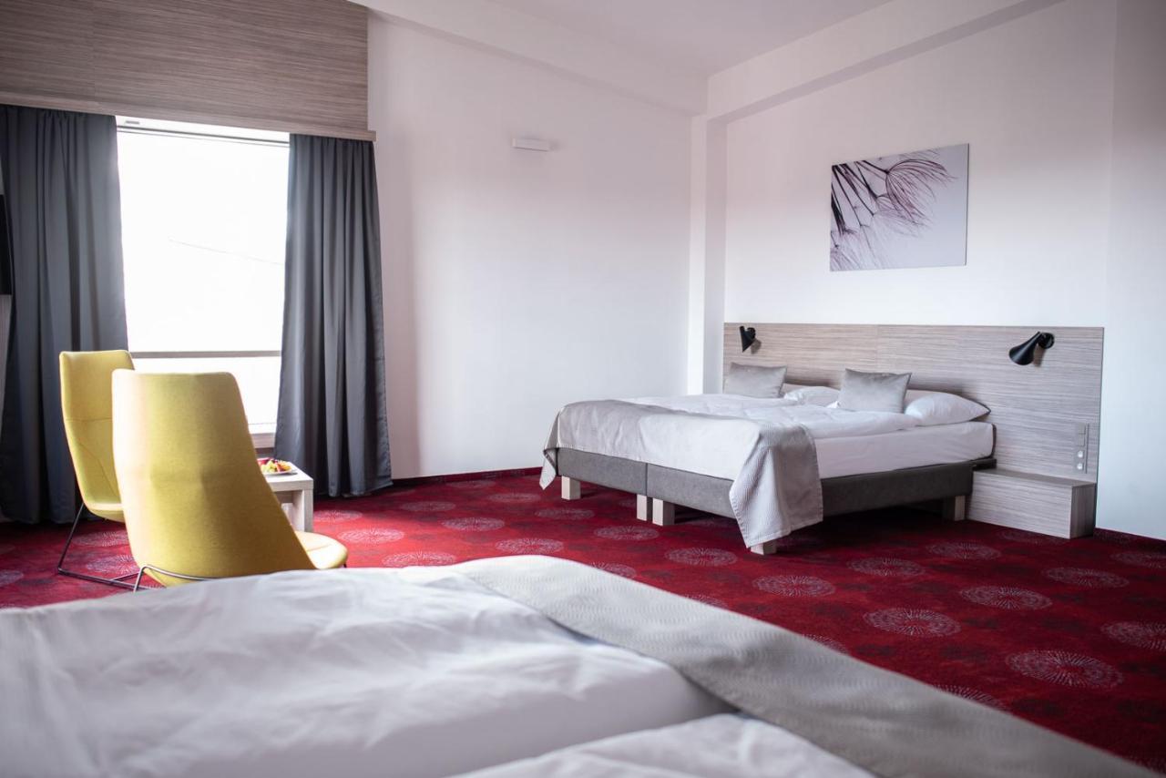 Hotel Tammel Jicin Luaran gambar