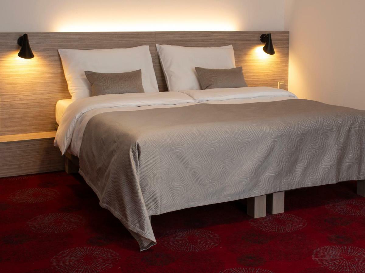 Hotel Tammel Jicin Luaran gambar